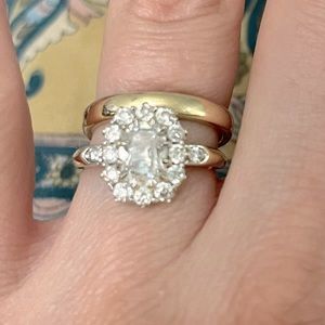 1.04 Carat Center Cushion Cut Diamond 💎 14k Yellow and White Gold Ring